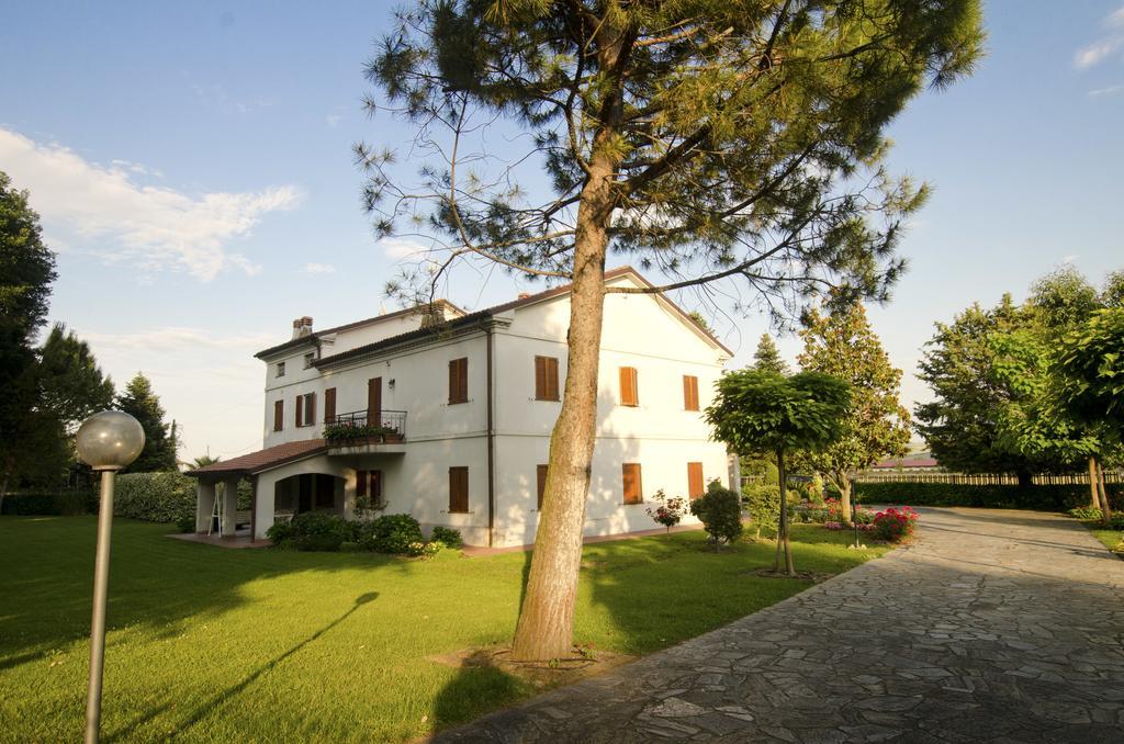 La Coccinella Bed & Breakfast Iesi Exterior foto