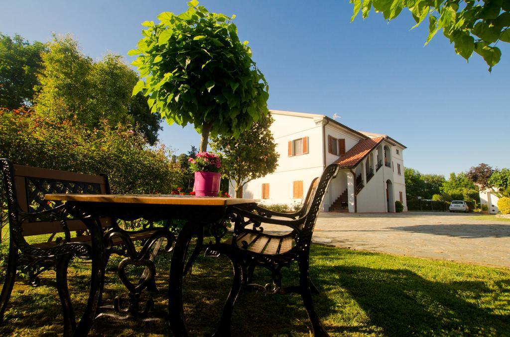 La Coccinella Bed & Breakfast Iesi Exterior foto